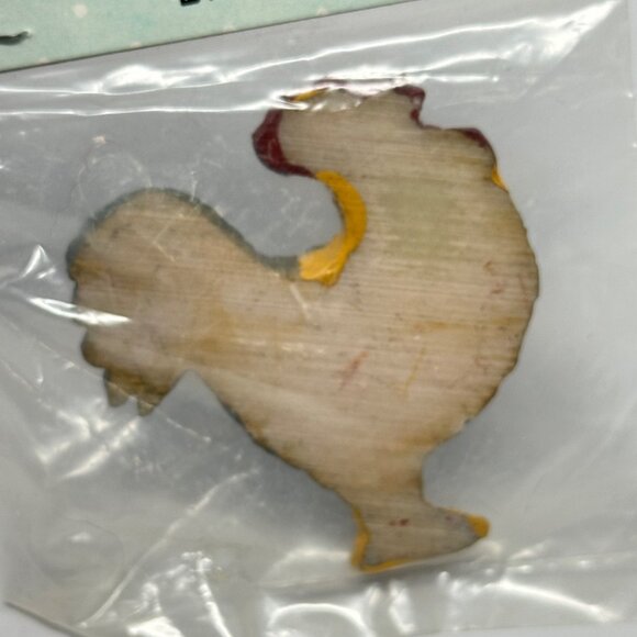 Pre-Painted Resin Collectible Figures - Farming Couple & Roosters - Picture 8 of 11